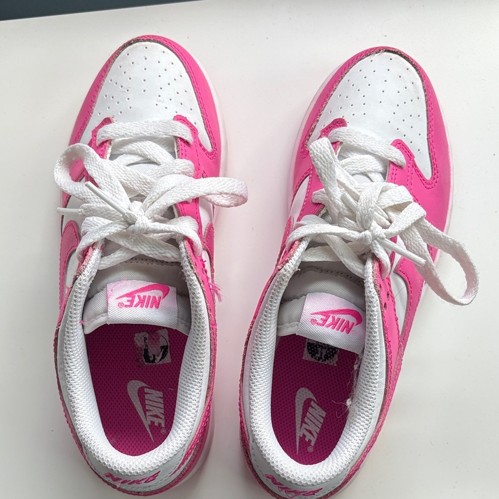 Nike Vibrant Pink and White Athletic Shoes - Picture 3 of 9